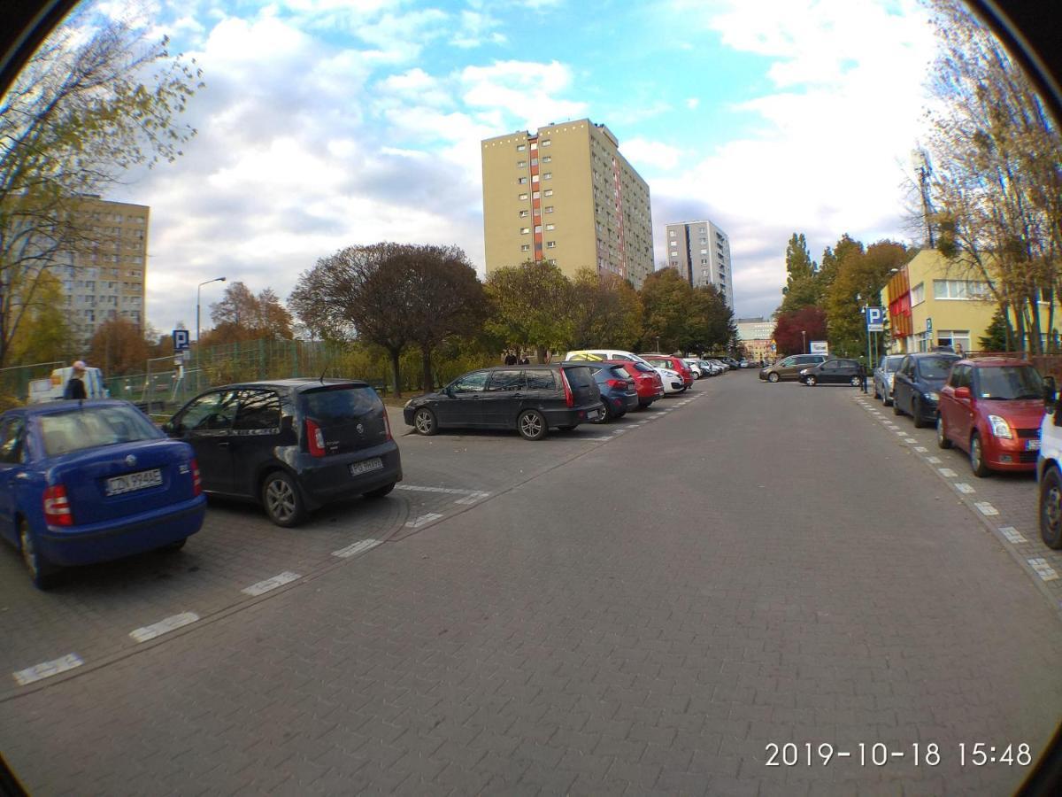 2120 Przyjazni 4 - Tanie Pokoje - Samodzielne Zameldowanie - Self Check In Познань Экстерьер фото