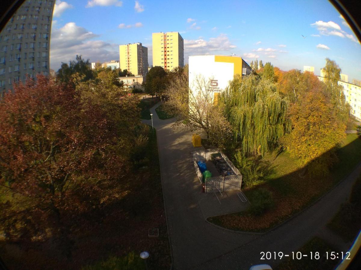 2120 Przyjazni 4 - Tanie Pokoje - Samodzielne Zameldowanie - Self Check In Познань Экстерьер фото