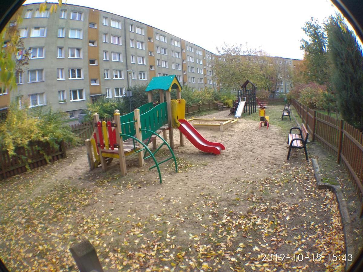 2120 Przyjazni 4 - Tanie Pokoje - Samodzielne Zameldowanie - Self Check In Познань Экстерьер фото